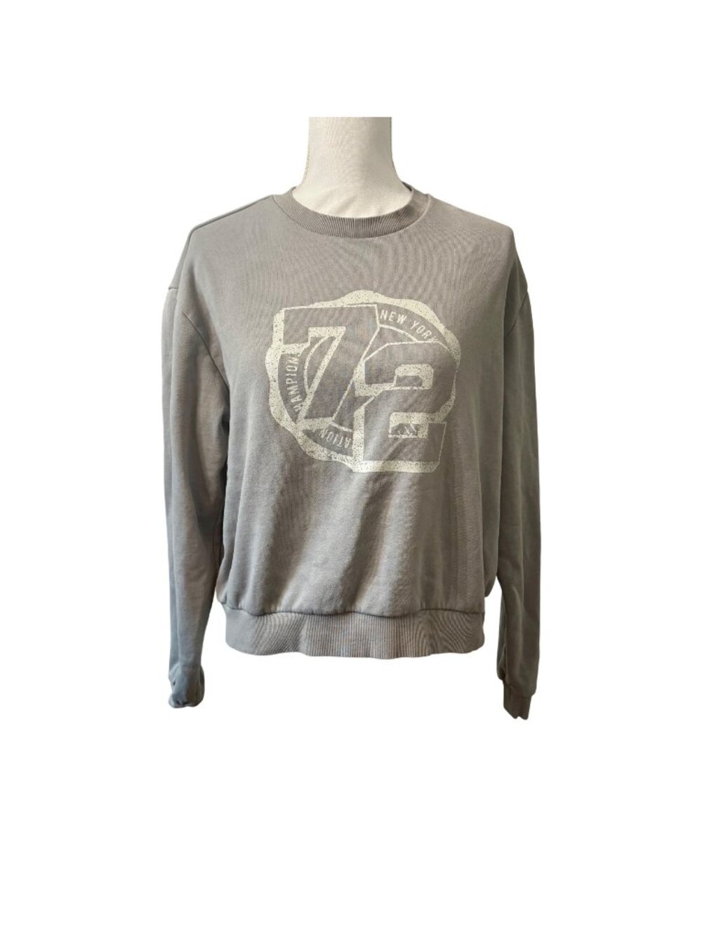 H&M Divided Gray 72 New York Graphic Streetwear Casual Cozy Sweatshirt Womens M